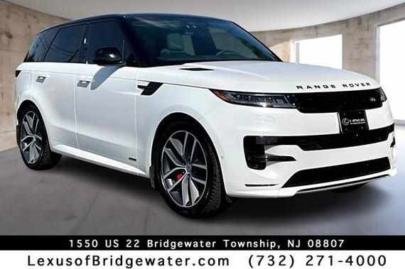 LAND ROVER RANGE ROVER SPORT 2024 SAL119F41RA157844 image LAND ROVER RANGE ROVER SPORT 2024 SAL119F41RA157844 image